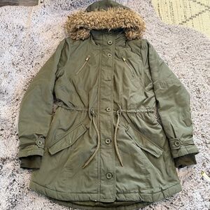 Athleta Primaloft Peak Parka Jacket Yosemite Green Women's Large